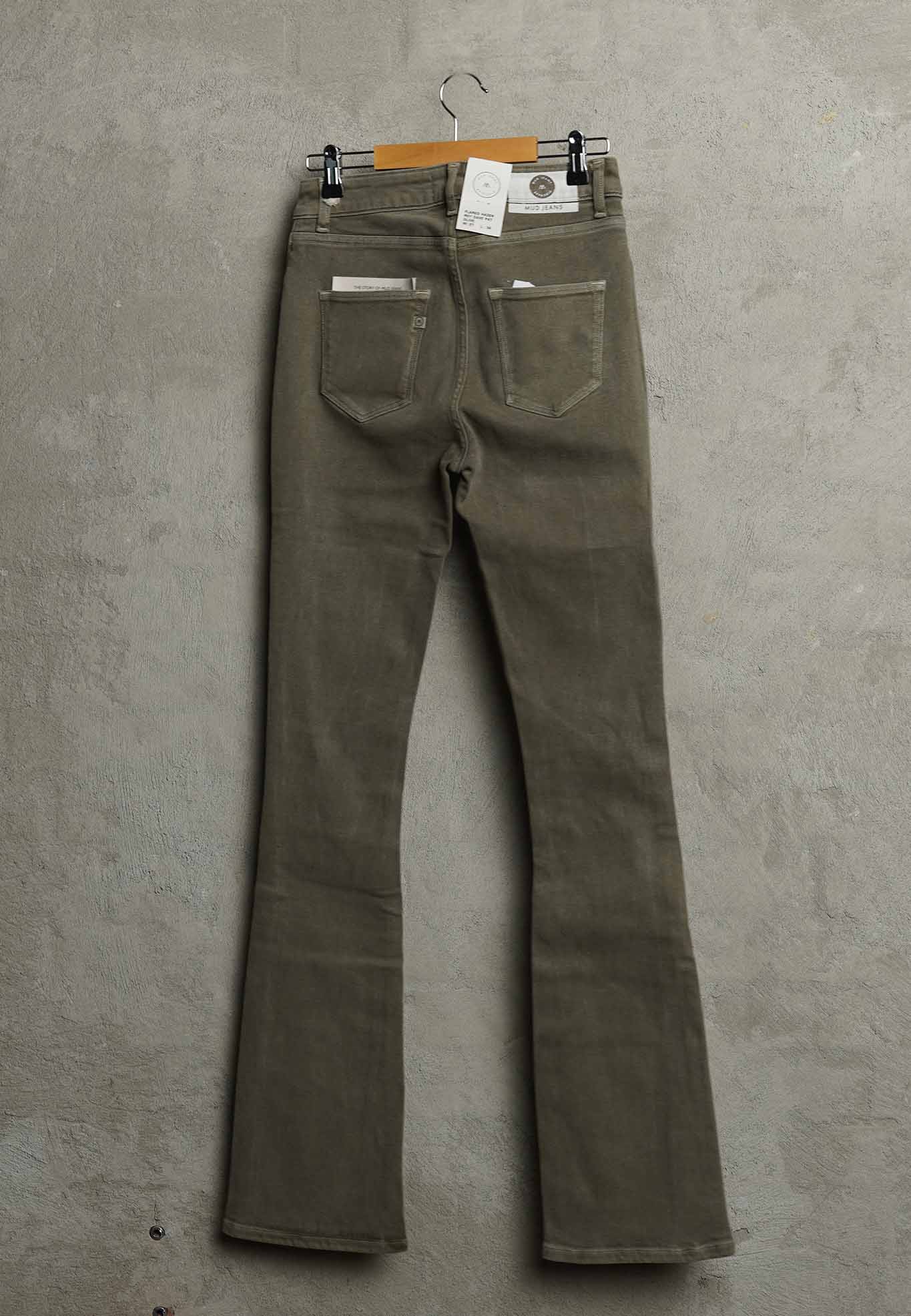 Women - MUD Jeans - Flared Hazen - Olive