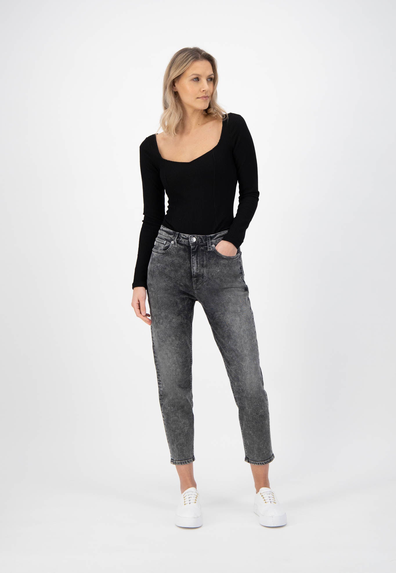 Women - MUD Jeans - Mams Stretch Tapered - Heavy Black Stone