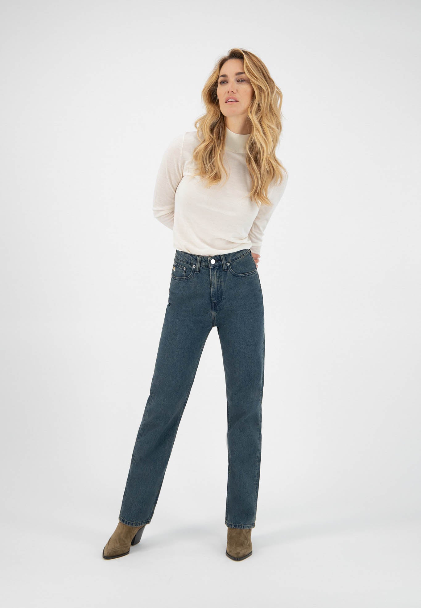 Women - MUD Jeans - Relax Rose - Whale Blue